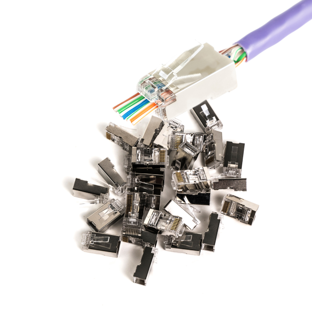 Wtyk RJ45 (8P8C) przelotowy kat.6 ekranowany AWG 26-24 opakowanie 100 szt